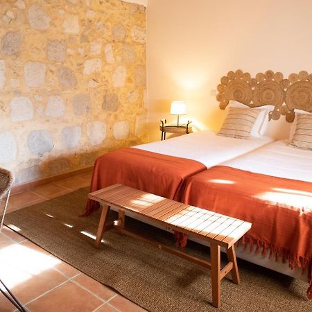 알카네나 O Pombal B&B 외부 사진