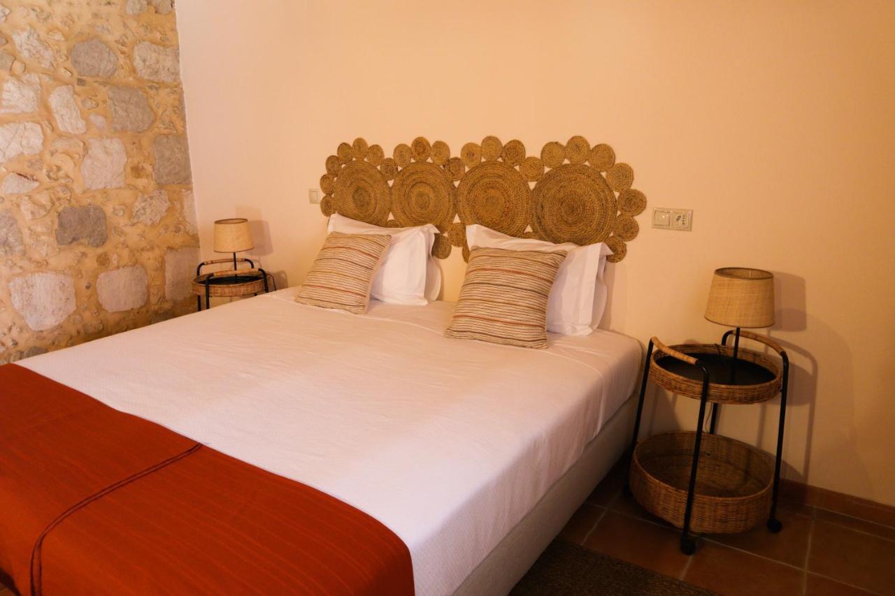 알카네나 O Pombal B&B 외부 사진