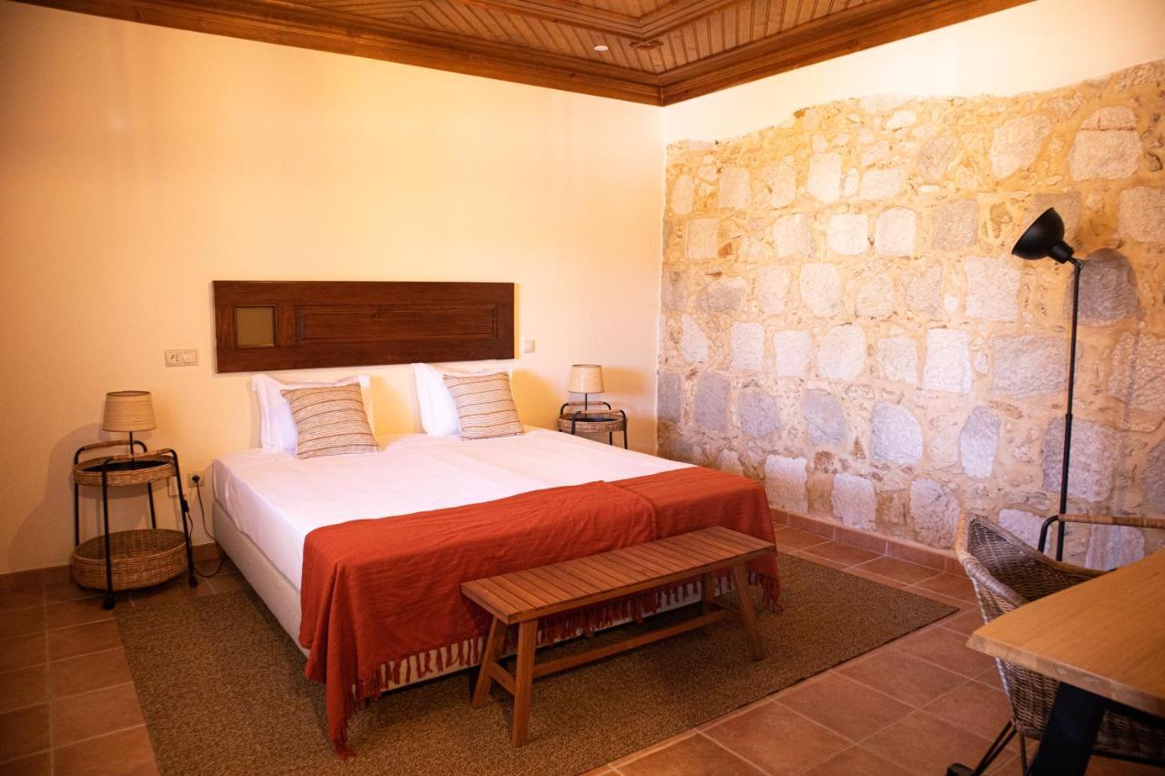 알카네나 O Pombal B&B 외부 사진