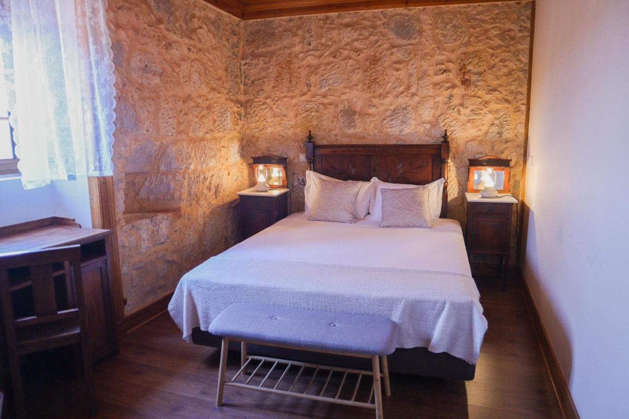 알카네나 O Pombal B&B 외부 사진