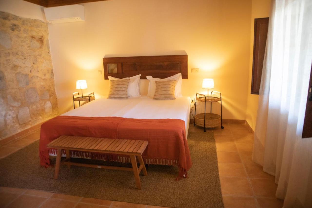 알카네나 O Pombal B&B 외부 사진